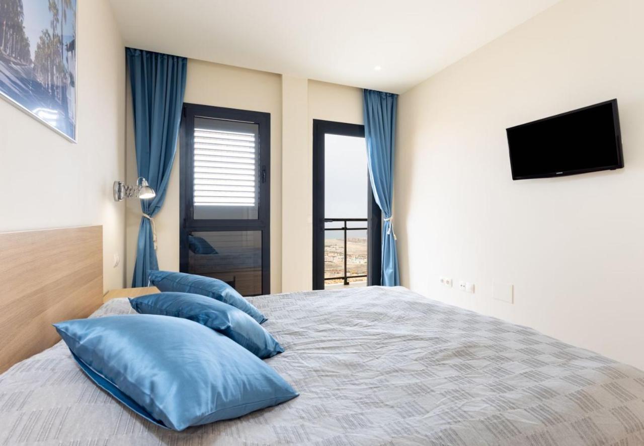 Sunny Castillo Apartment Коста-де-Антигуа Экстерьер фото