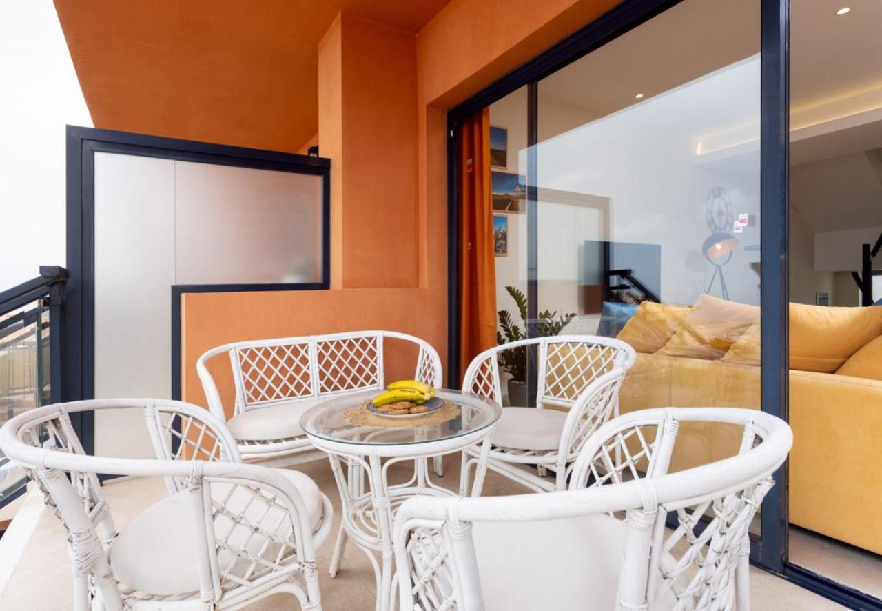 Sunny Castillo Apartment Коста-де-Антигуа Экстерьер фото