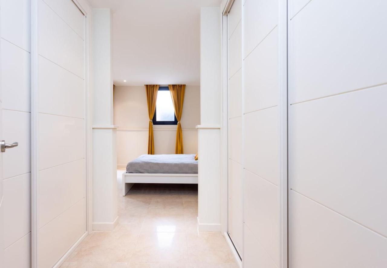 Sunny Castillo Apartment Коста-де-Антигуа Экстерьер фото
