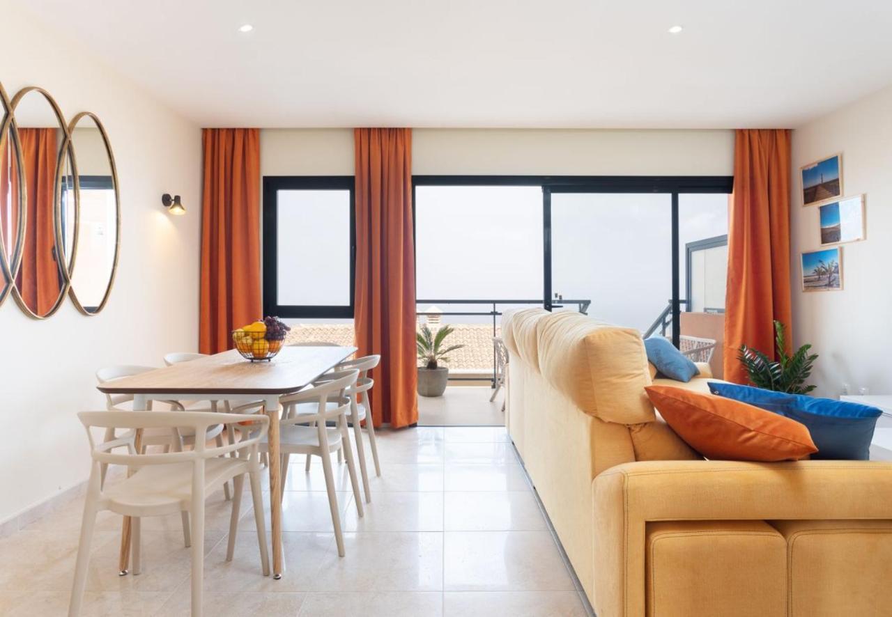 Sunny Castillo Apartment Коста-де-Антигуа Экстерьер фото