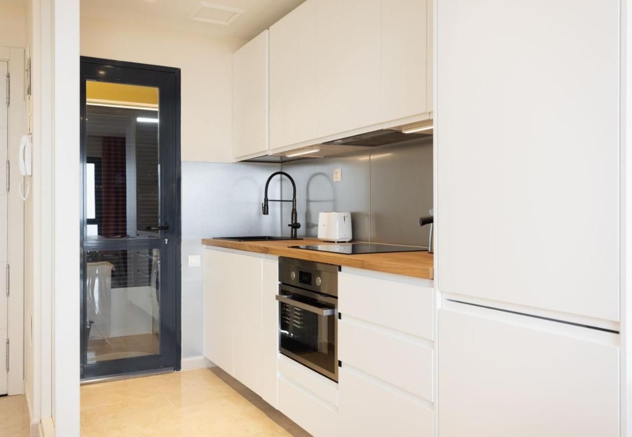 Sunny Castillo Apartment Коста-де-Антигуа Экстерьер фото